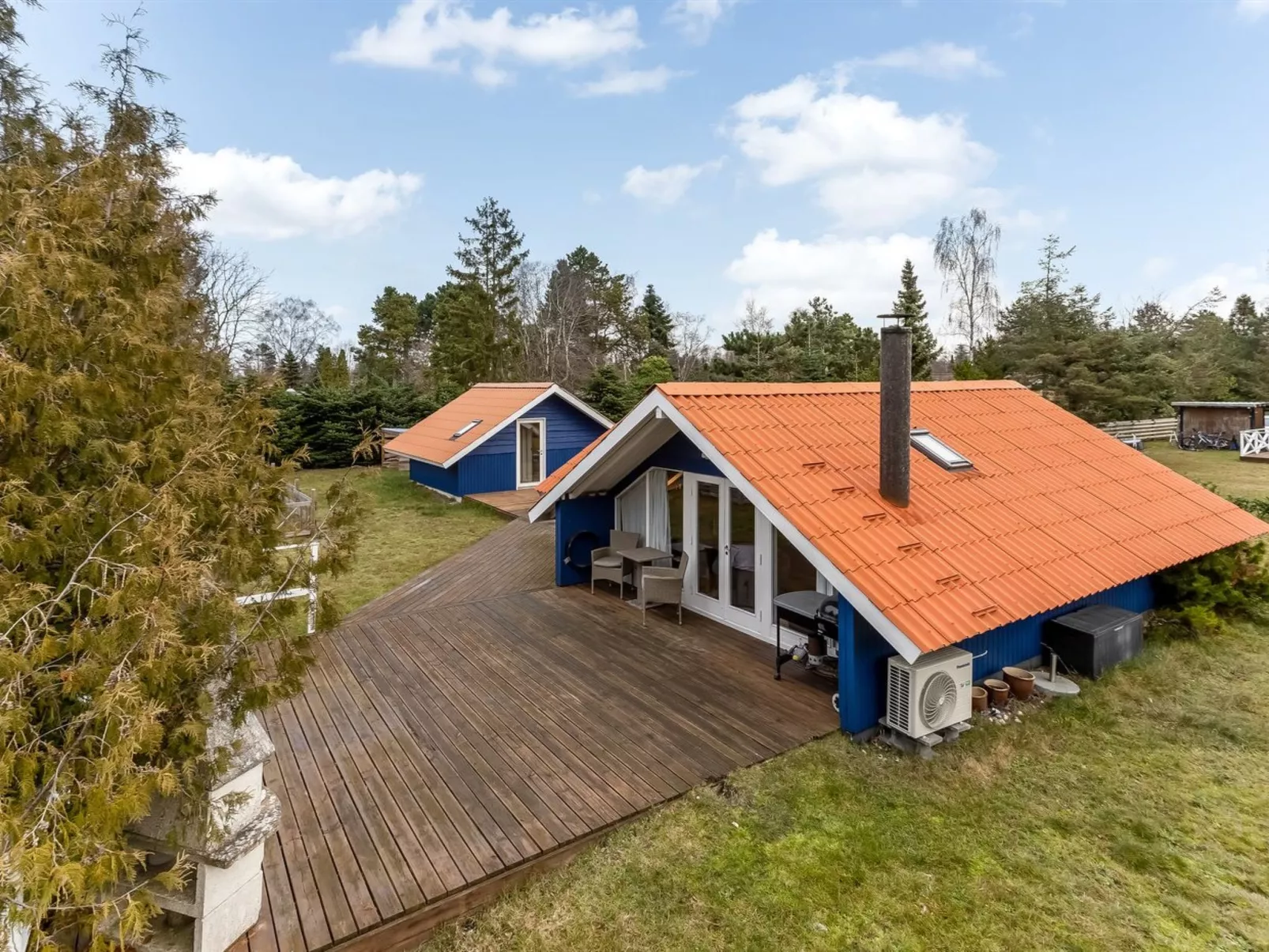 "Lycka" - 700m from the sea