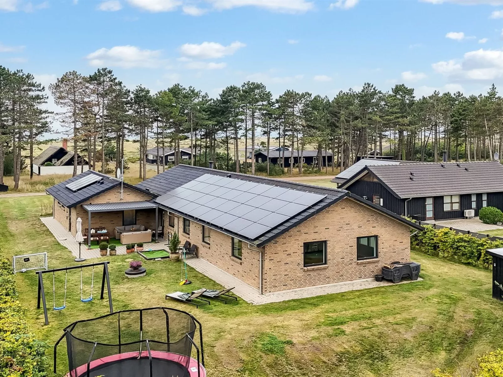 "Angret" - 200m from the sea