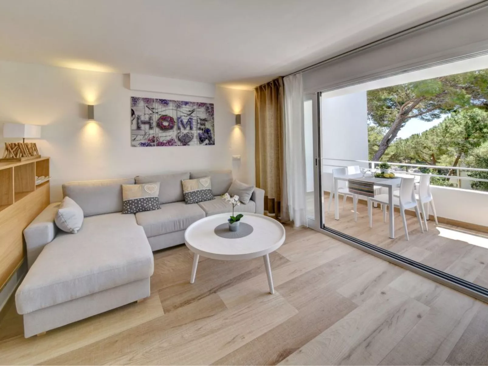 Neu renoviertes, modernes Apartment für 4 Personen, direkt an der Cala Ferrera