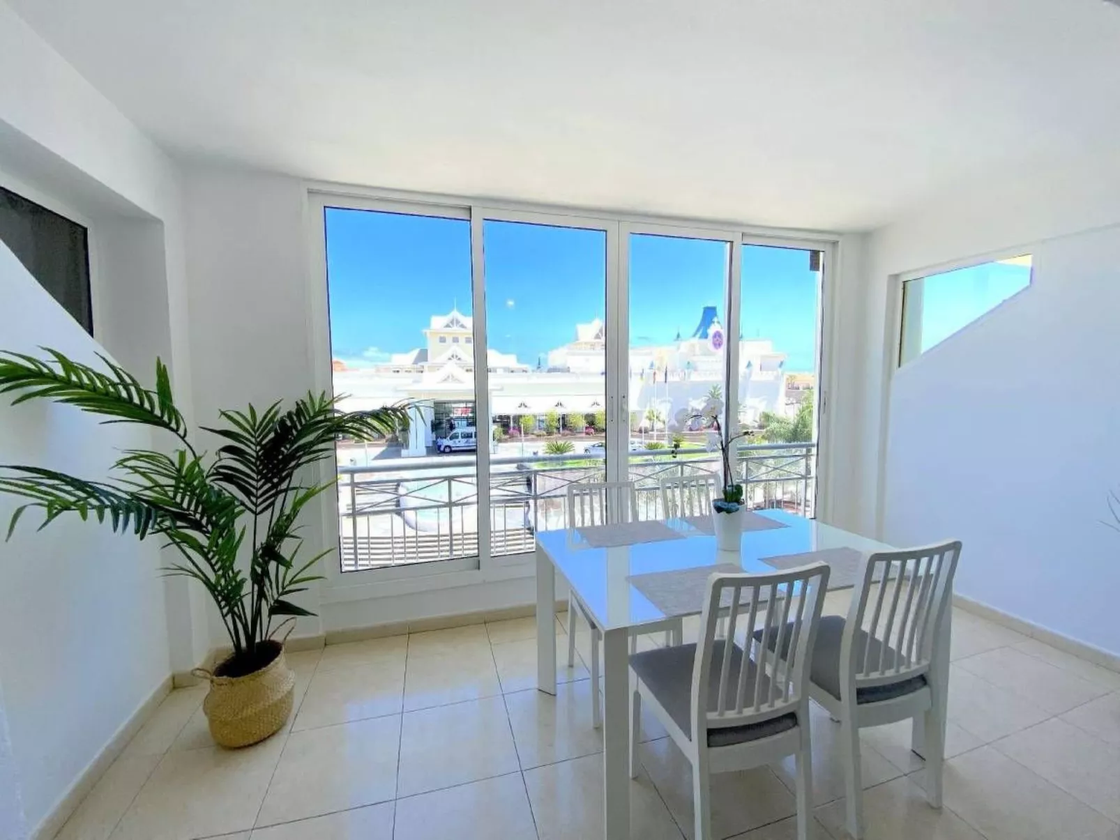 Appartement in Oasis Del Sur mit Beheiztem gemeinsamem Pool