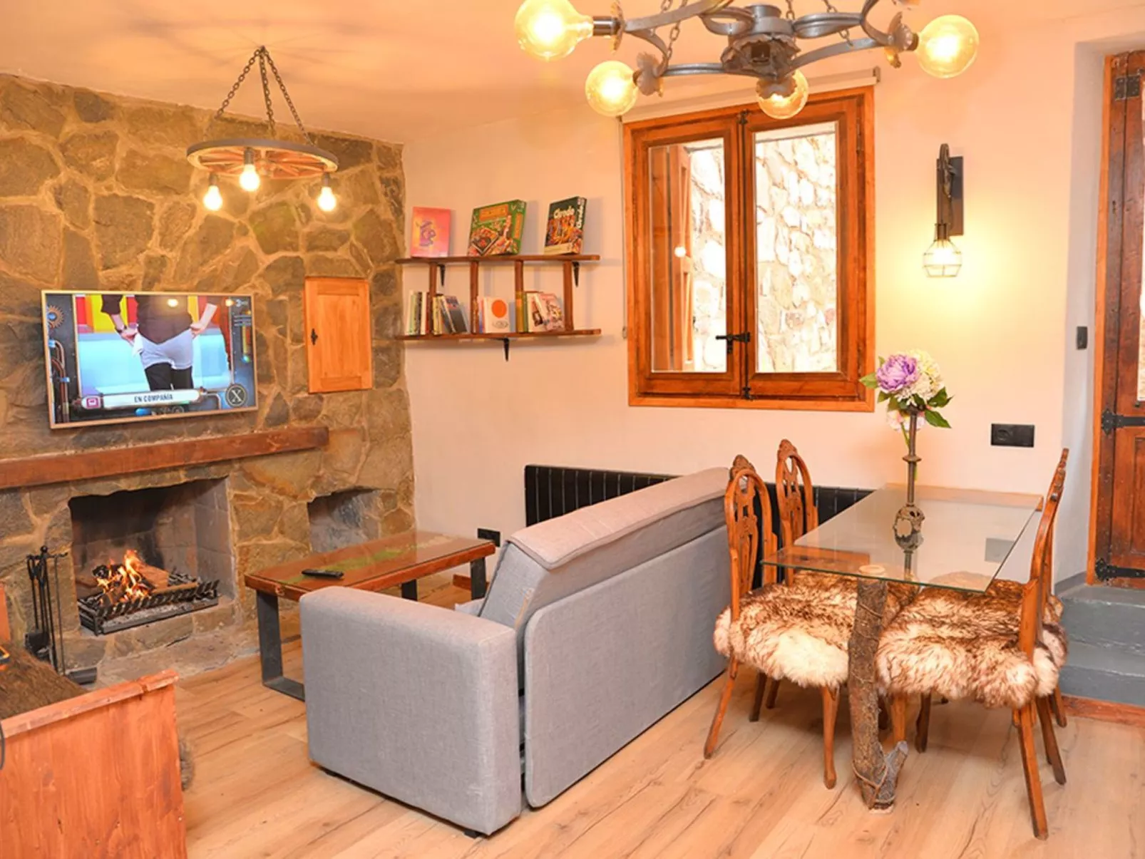 Angepasste rustikale Wohnung für 4 Personen Pobla de Lillet