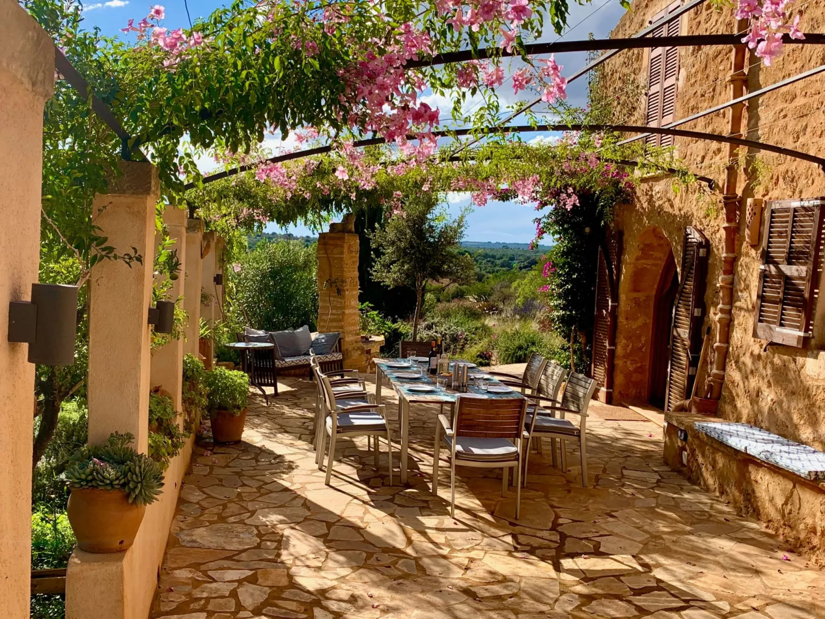 Traumhafte Naturstein-Finca in ruhiger Lage