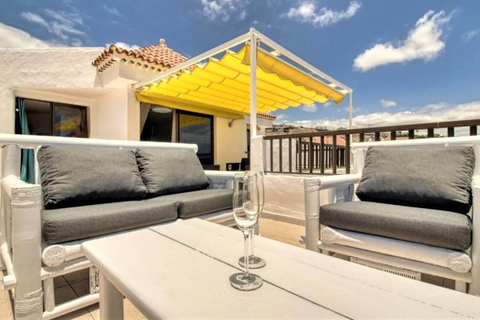 Luxury Penthouse Garajonay-Terrace balcony