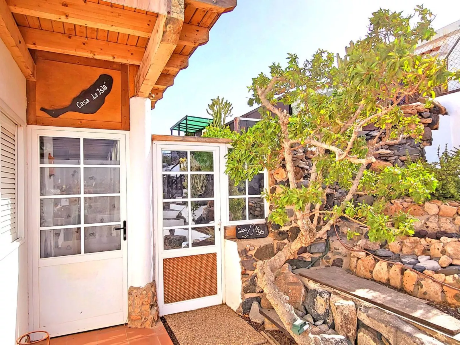 Casa la Isla in Tarajalejo mit Garten und WiFi