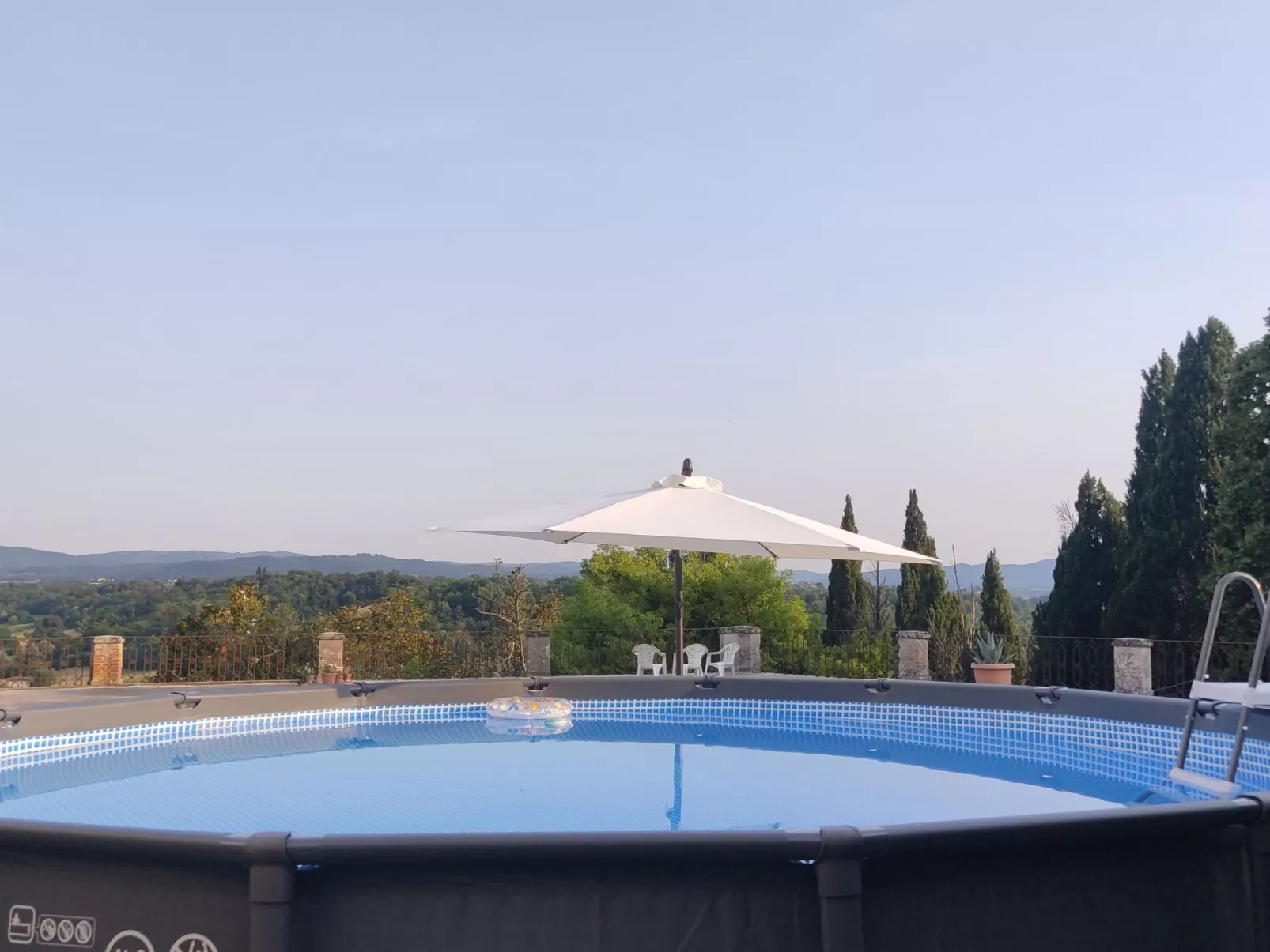 Historische Villa auf dem Lande in den toskanischen Hügeln