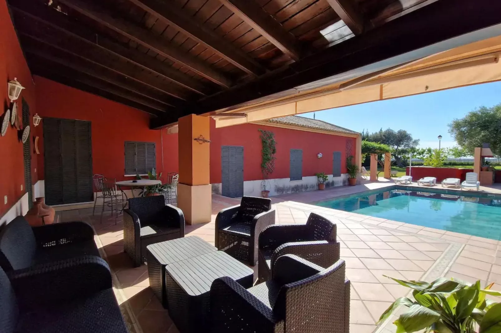 Magnifica Villa con Piscina Privada-Terrace balcony