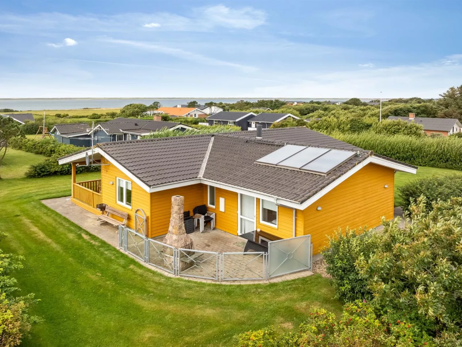 "Elnur" - 200m to the fjord