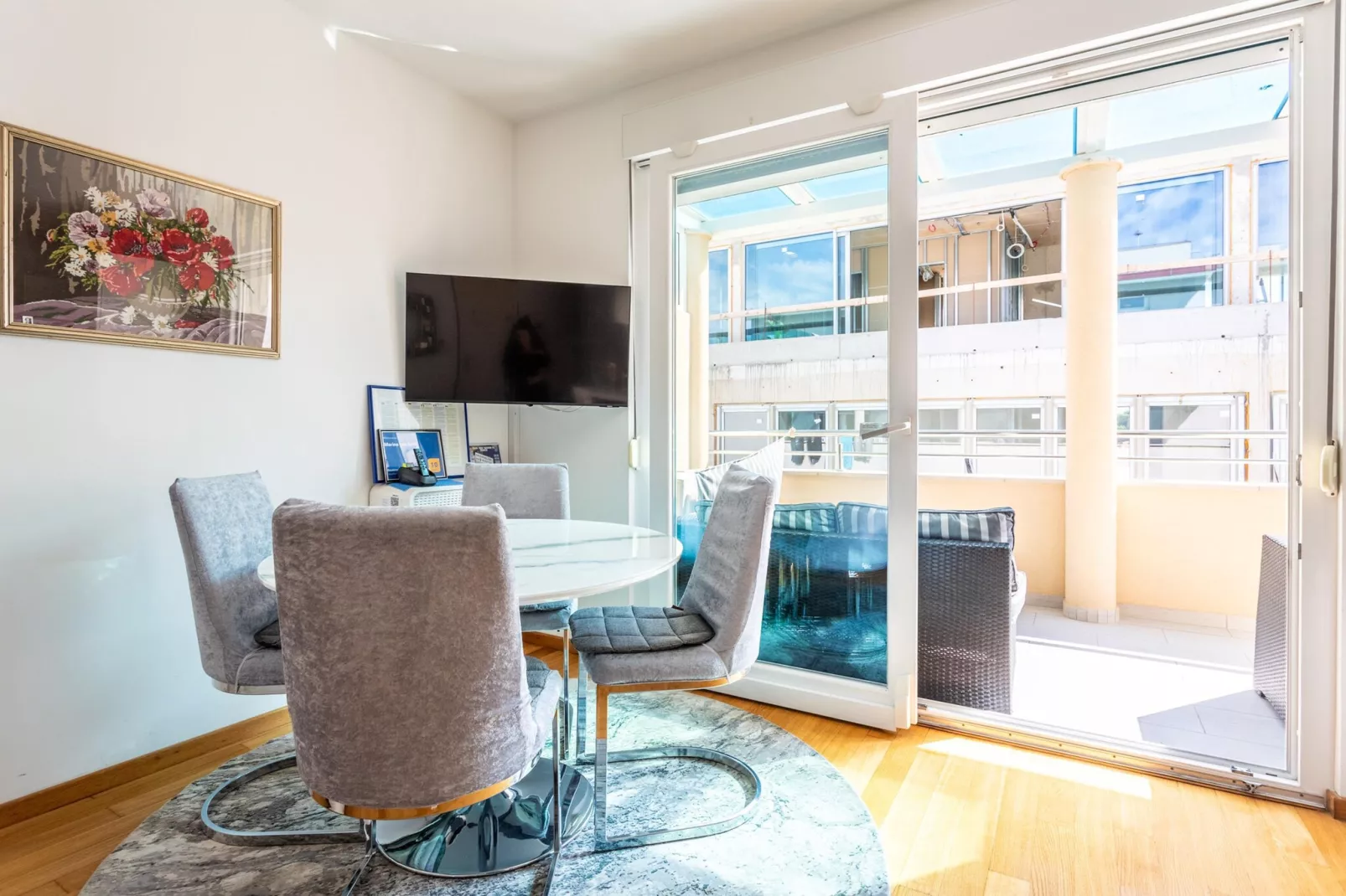 Apartment Bacvice-Living room