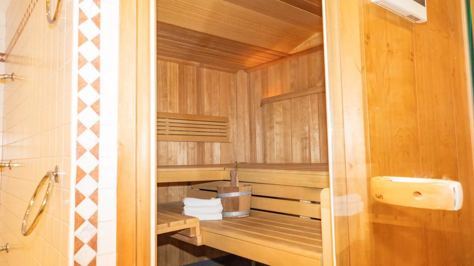 Tirola Stadl Vroni-Sauna