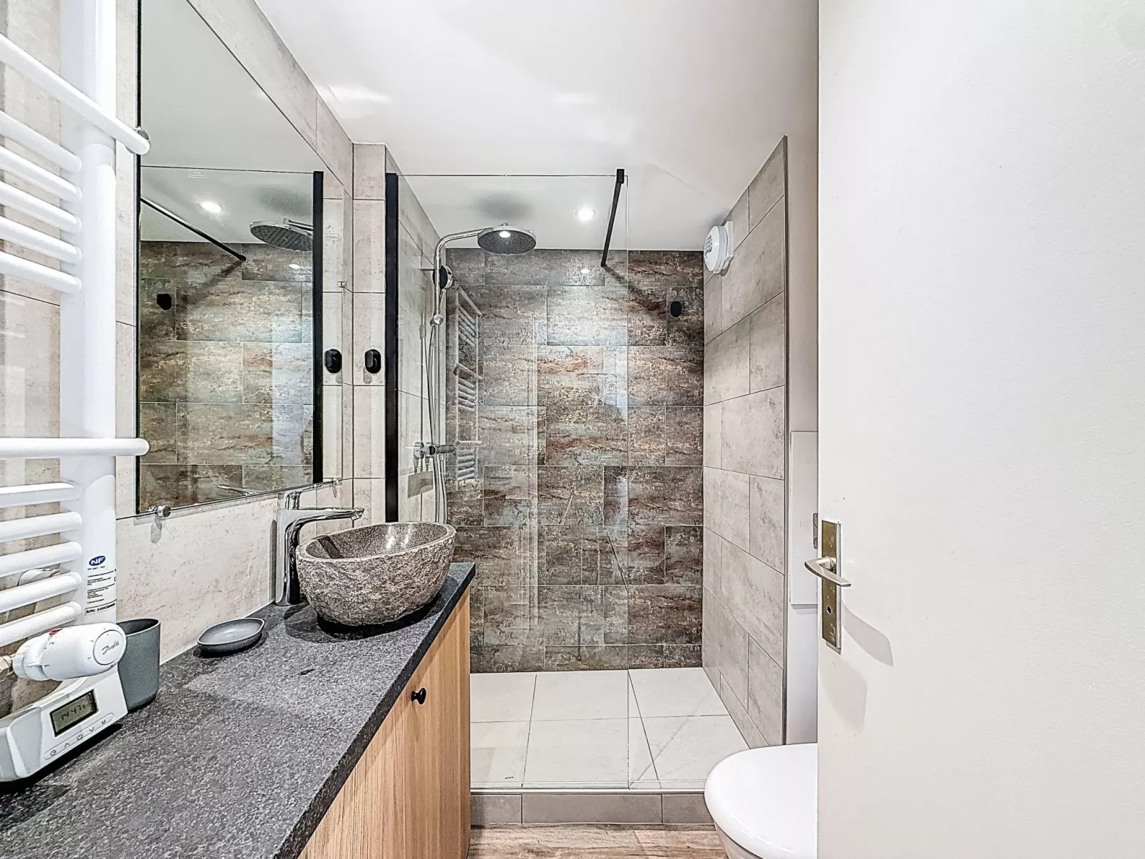 Les Genepis (Val Claret) - Drinnen