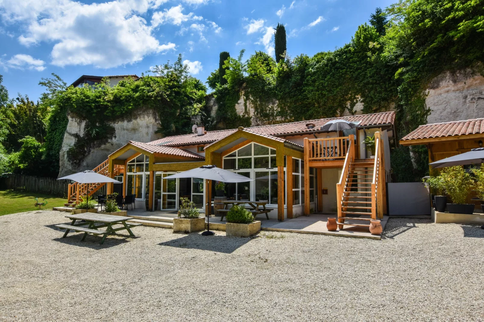 Domaine du pont vieux  Bâtiment principal/Annexe/chalet bois