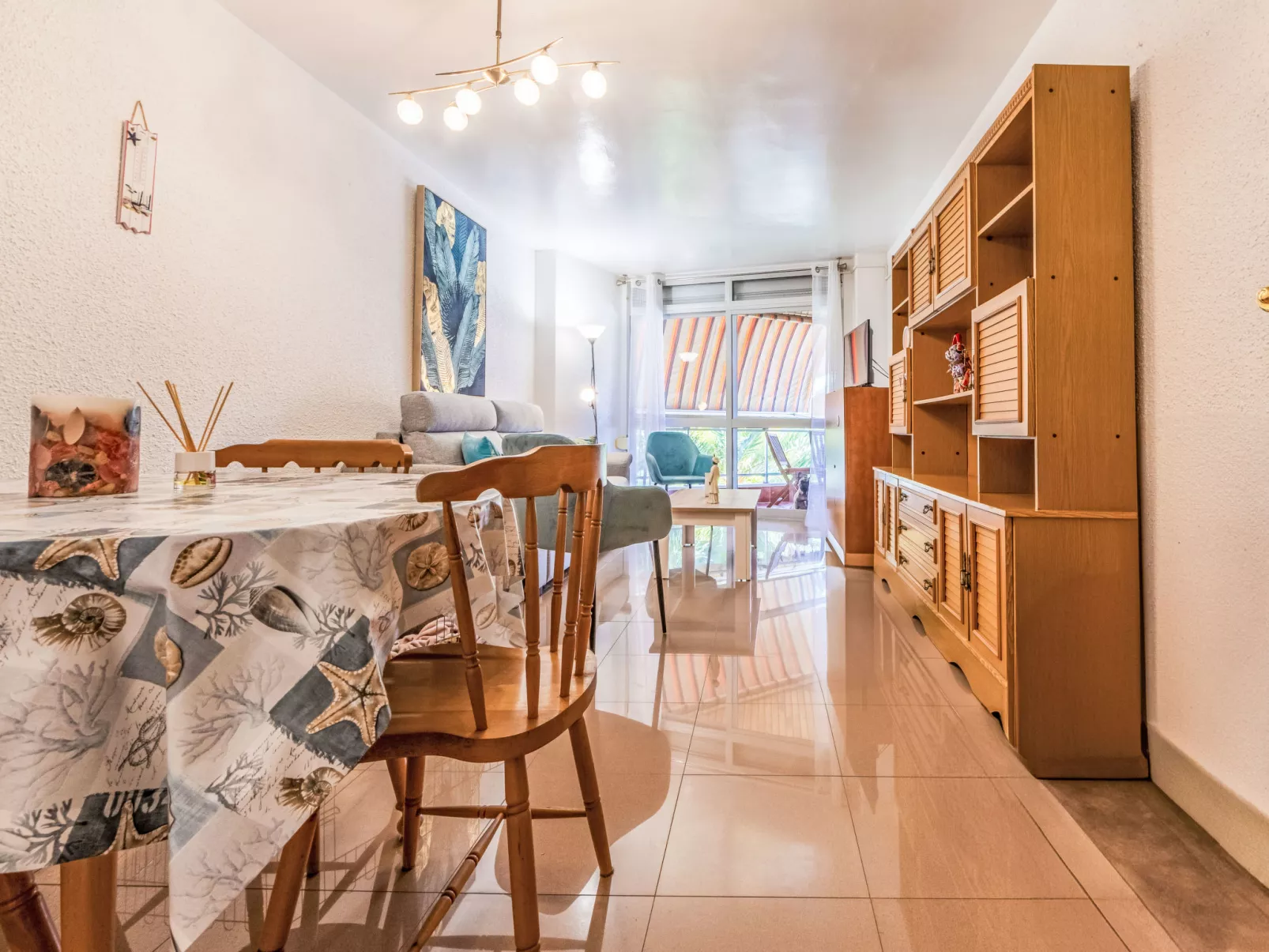 Sol España - Drinnen