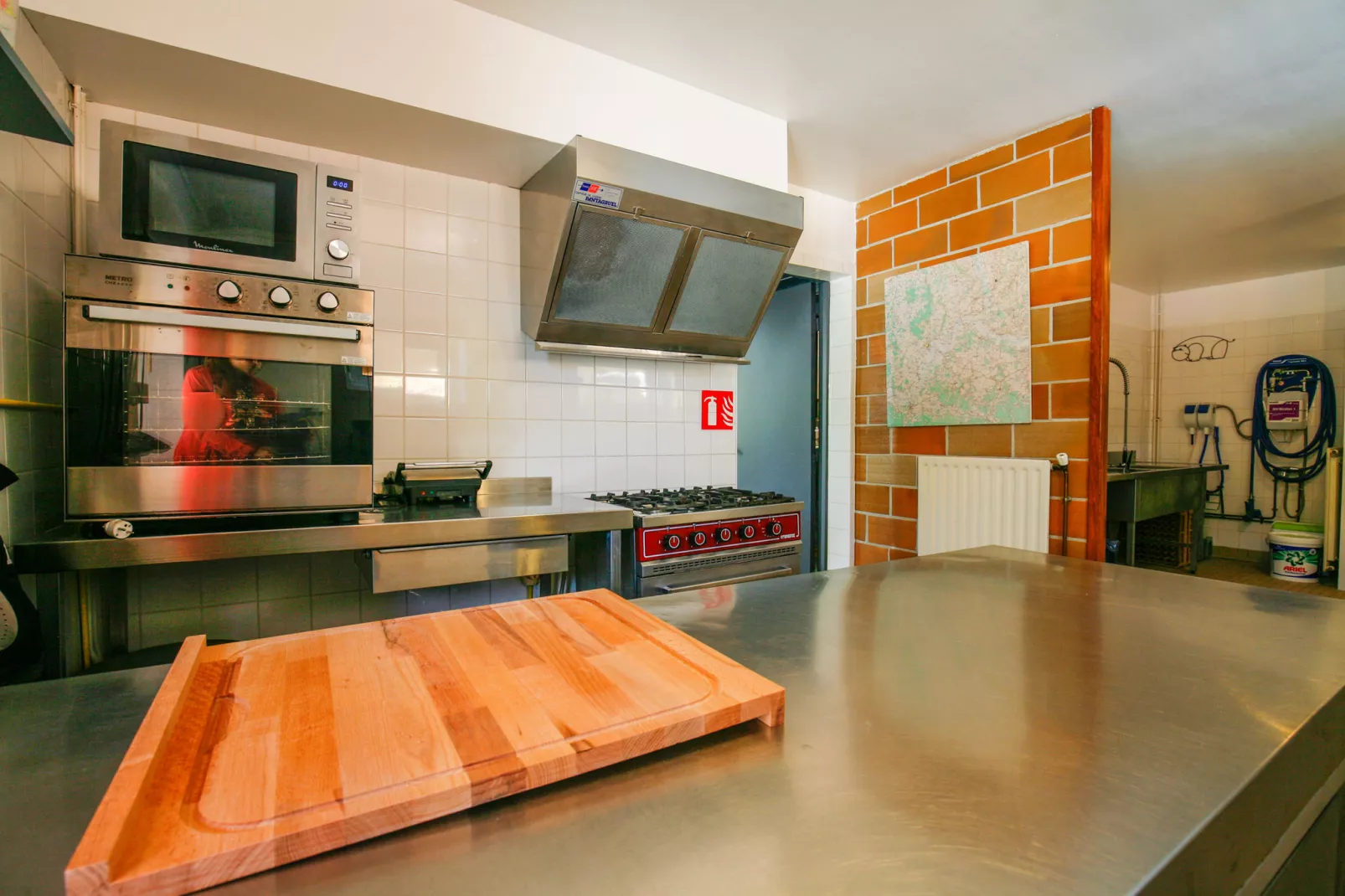 Domaine du pont vieux  Bâtiment principal/Annexe/chalet bois-Kitchen