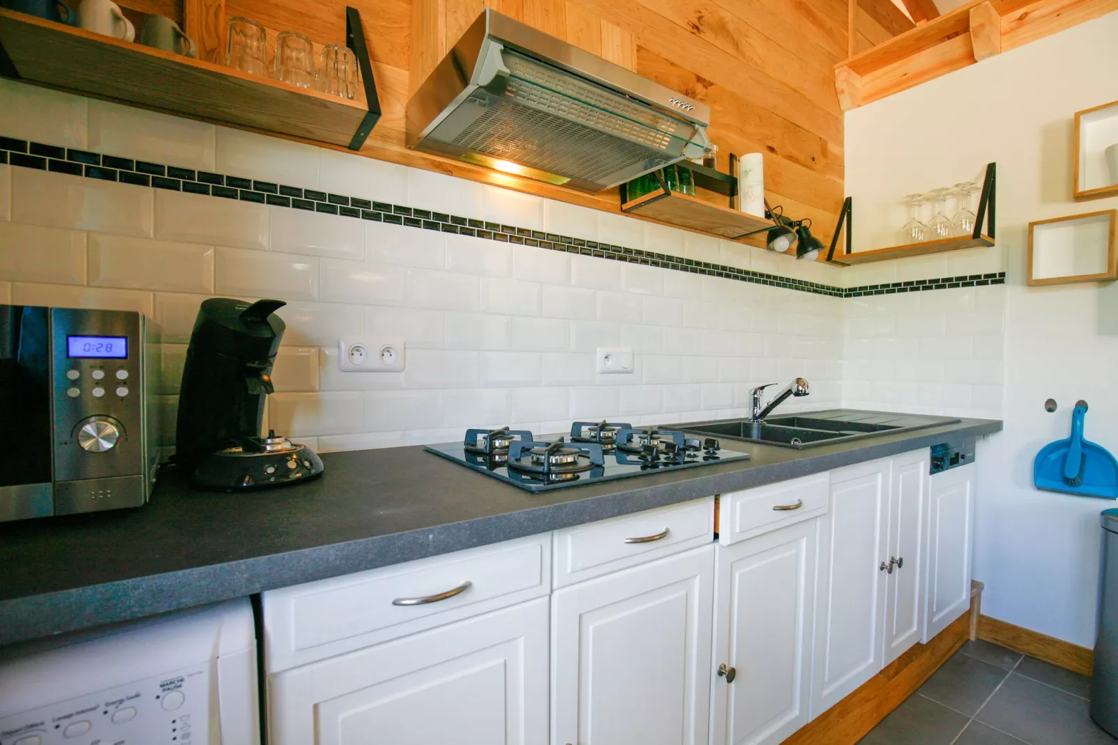 Domaine du pont vieux  Bâtiment principal/Annexe/chalet bois-Kitchen