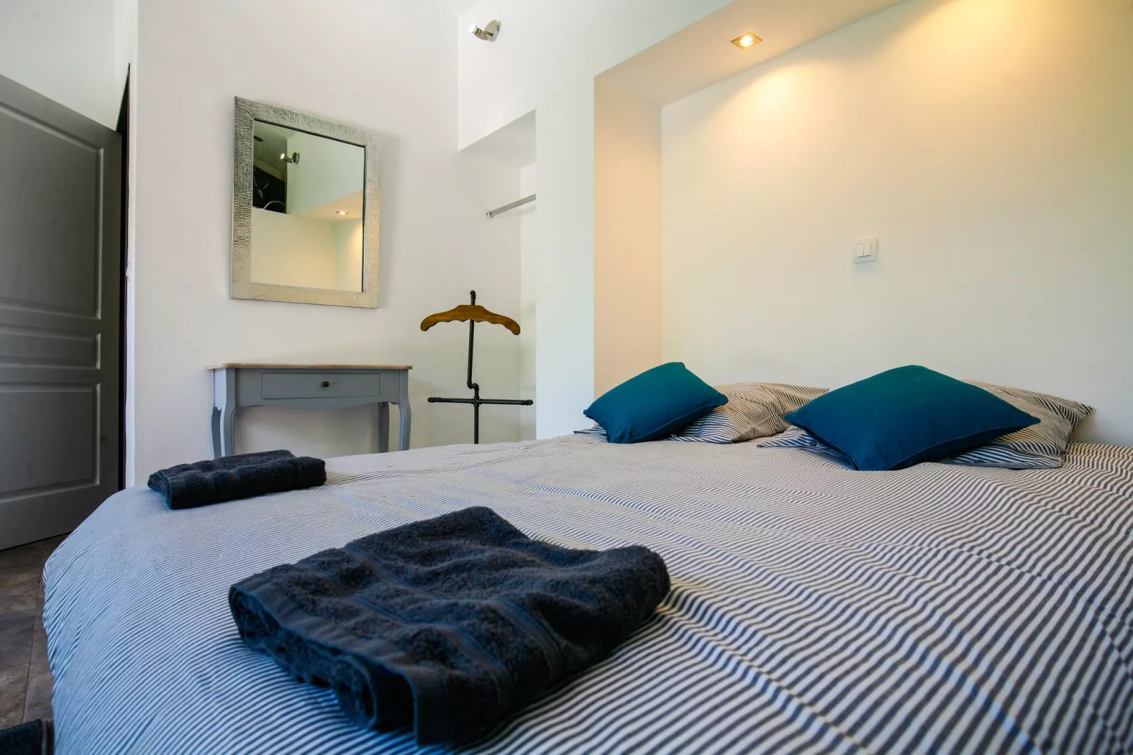 Domaine du pont vieux  Bâtiment principal/Annexe/chalet bois-Bedroom