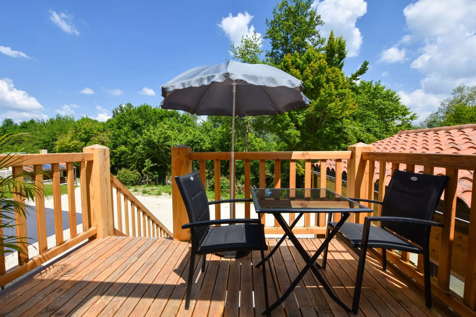 Domaine du pont vieux  Bâtiment principal/Annexe/chalet bois-Terrace balcony