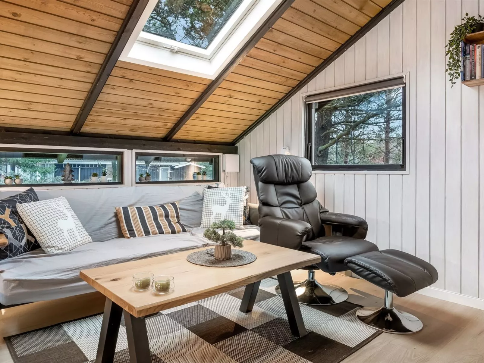 "Torhild" - 30km from the sea - Drinnen