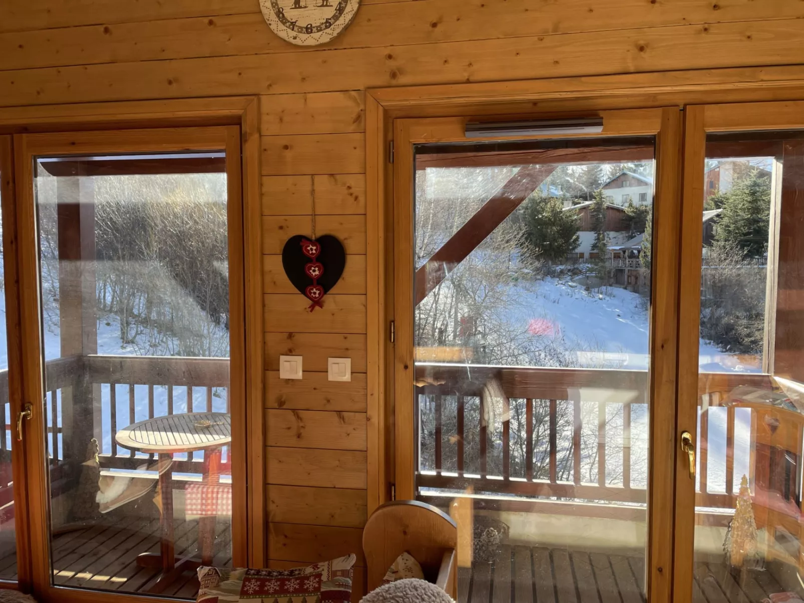 Balcons des Pistes C - Drinnen