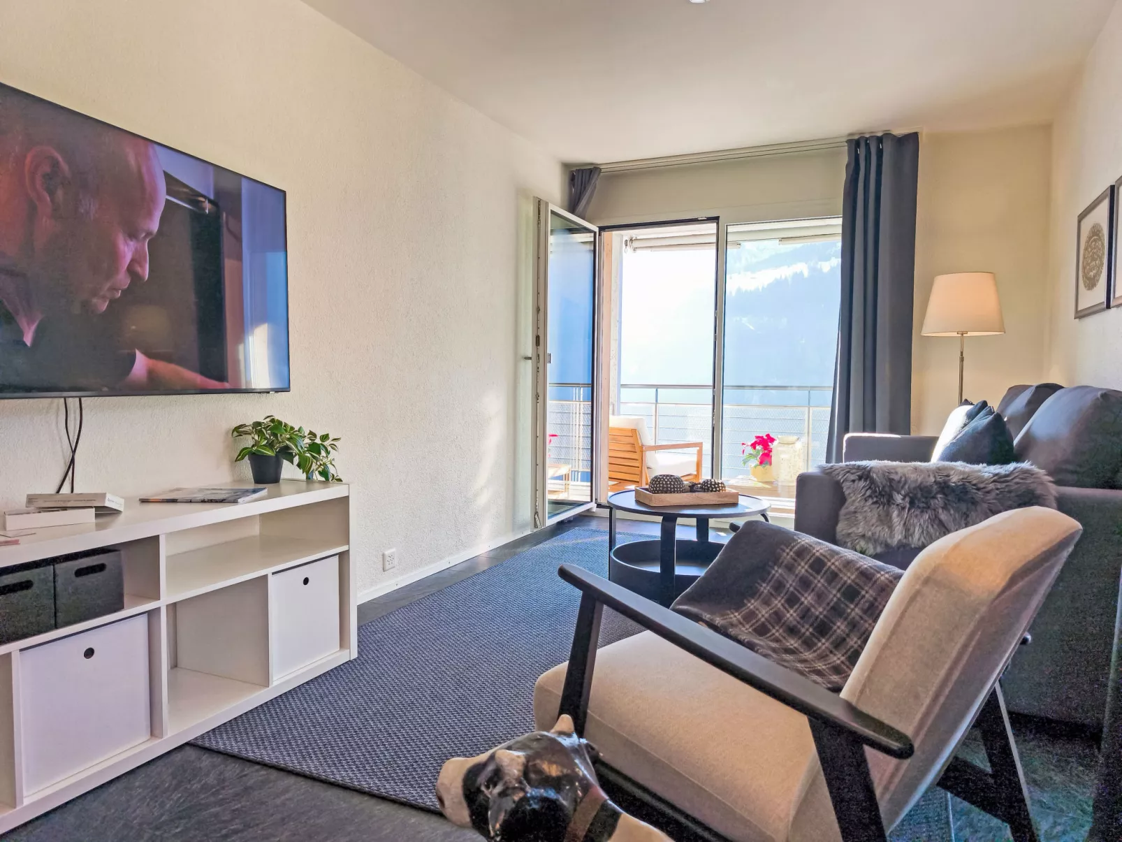 Silence, Apt. P - Dedans