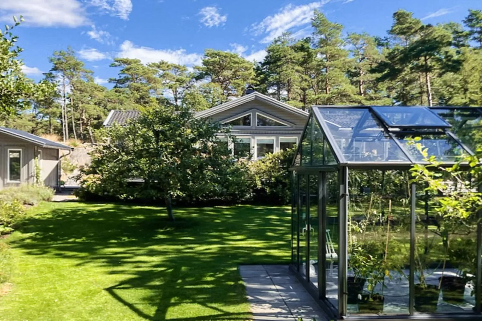 6 person holiday home in STRÖMSTAD