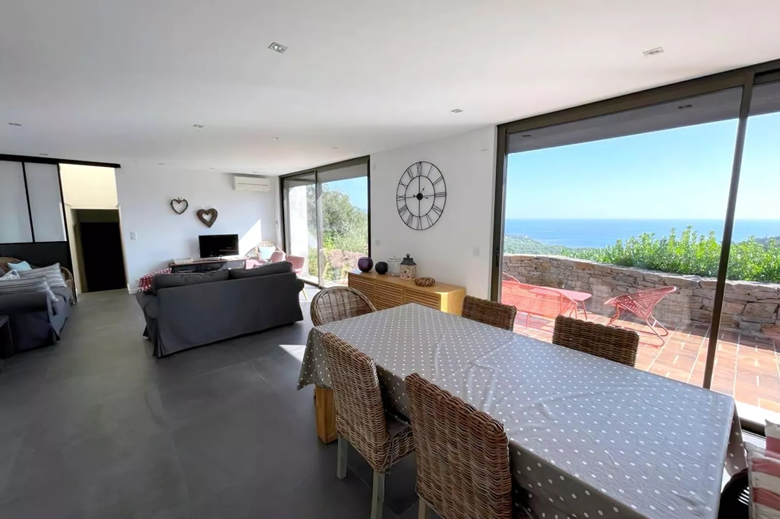 VILLA LA FOURMIGUE/ TEXIDO-Dining room
