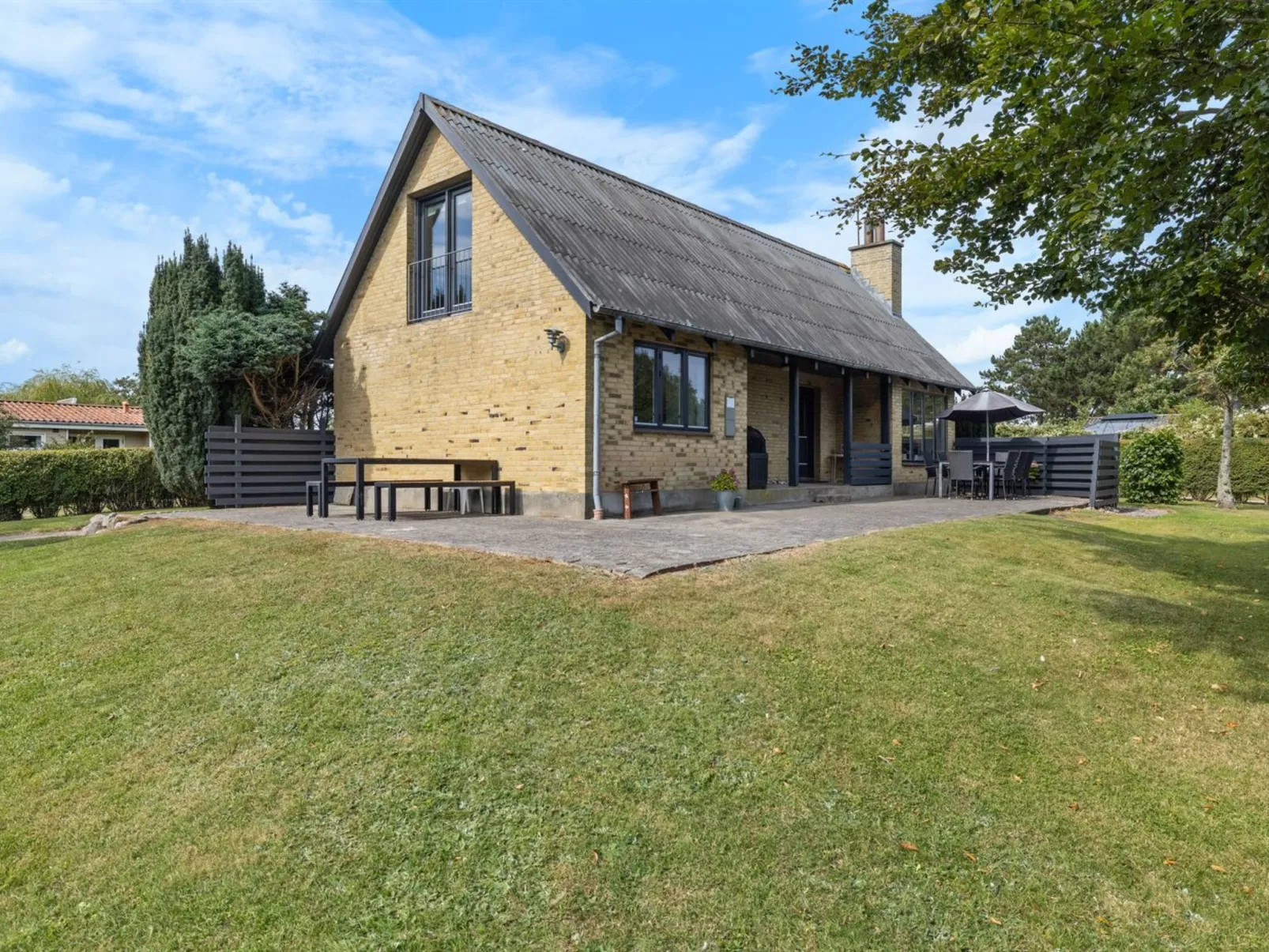 "Ina" - 210m from the sea