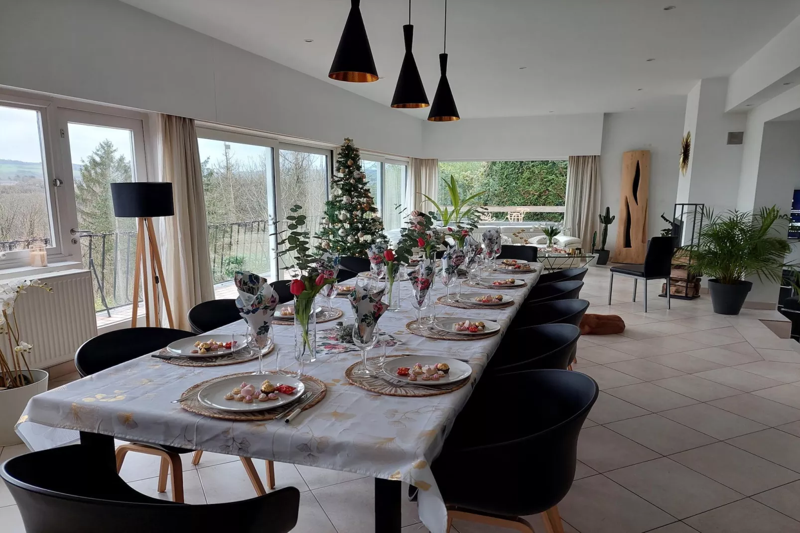 SPLENDID VIEW AYWAILLE