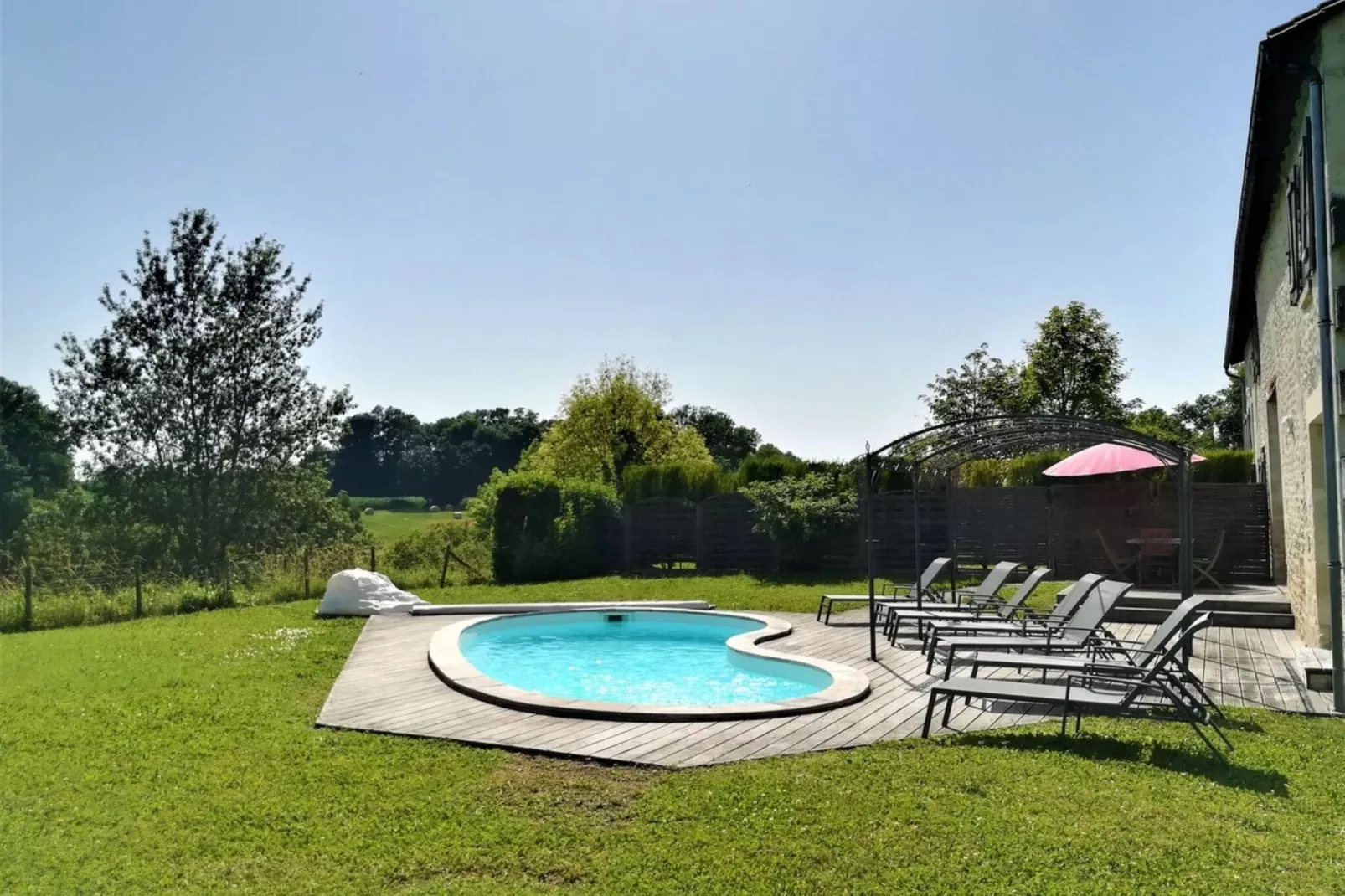 Les Houx-Schwimmbad