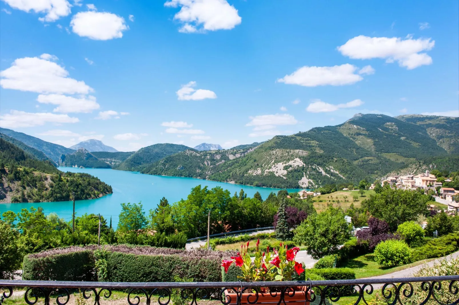 Bella Vista-View summer