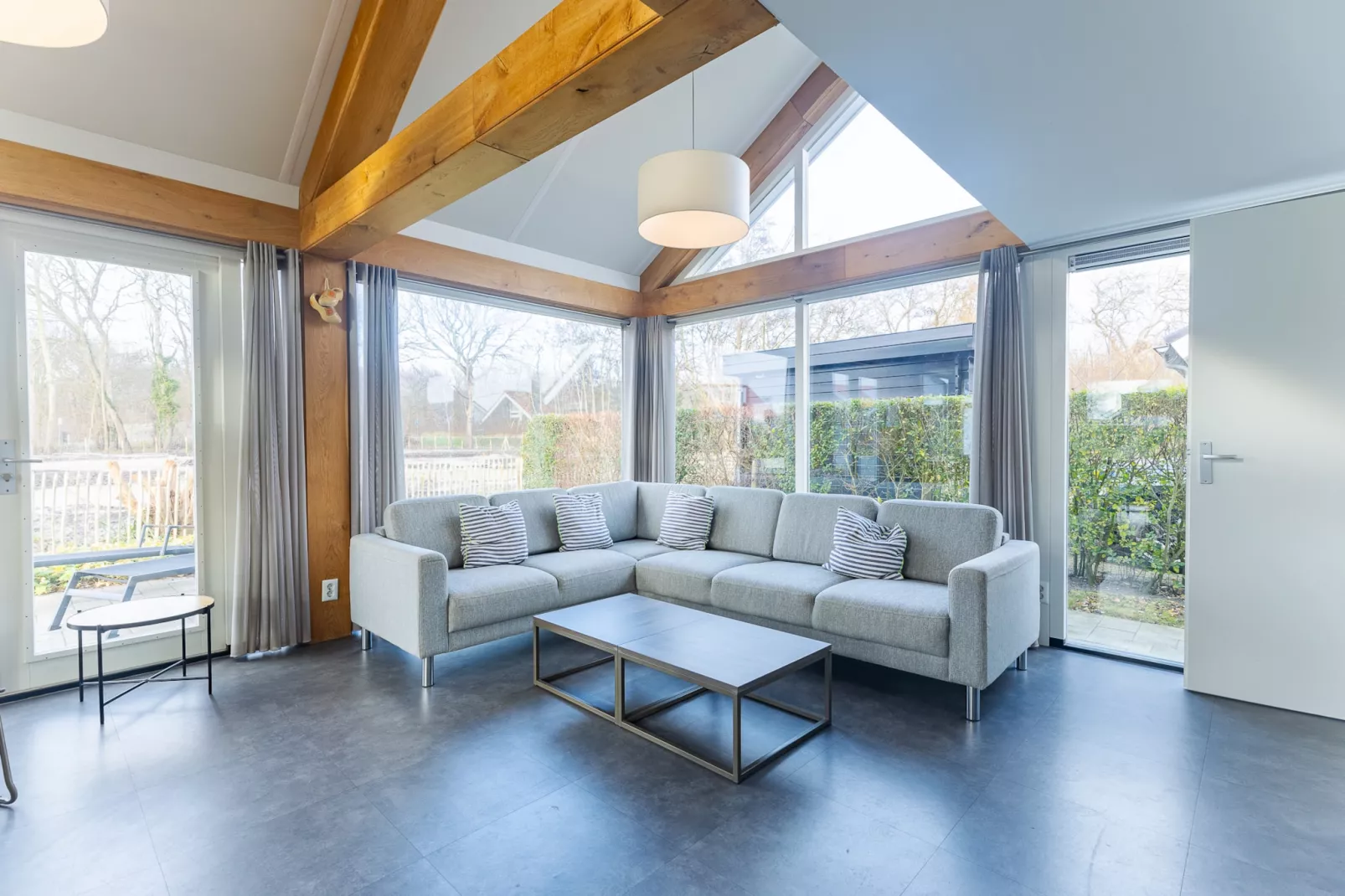 Zonnedorp 19 Modern holiday home Renesse | Beach within walking distance