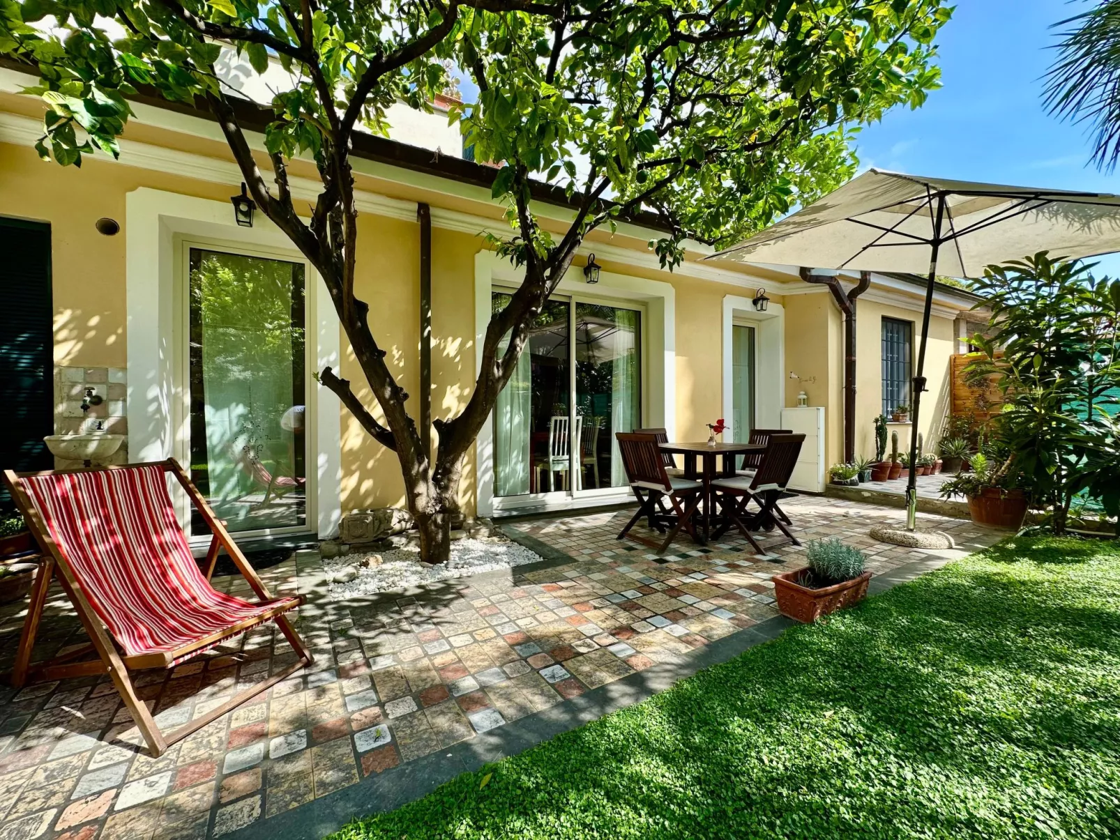 Antike Villa-Garten-Privatparkplatz-4 Gäste