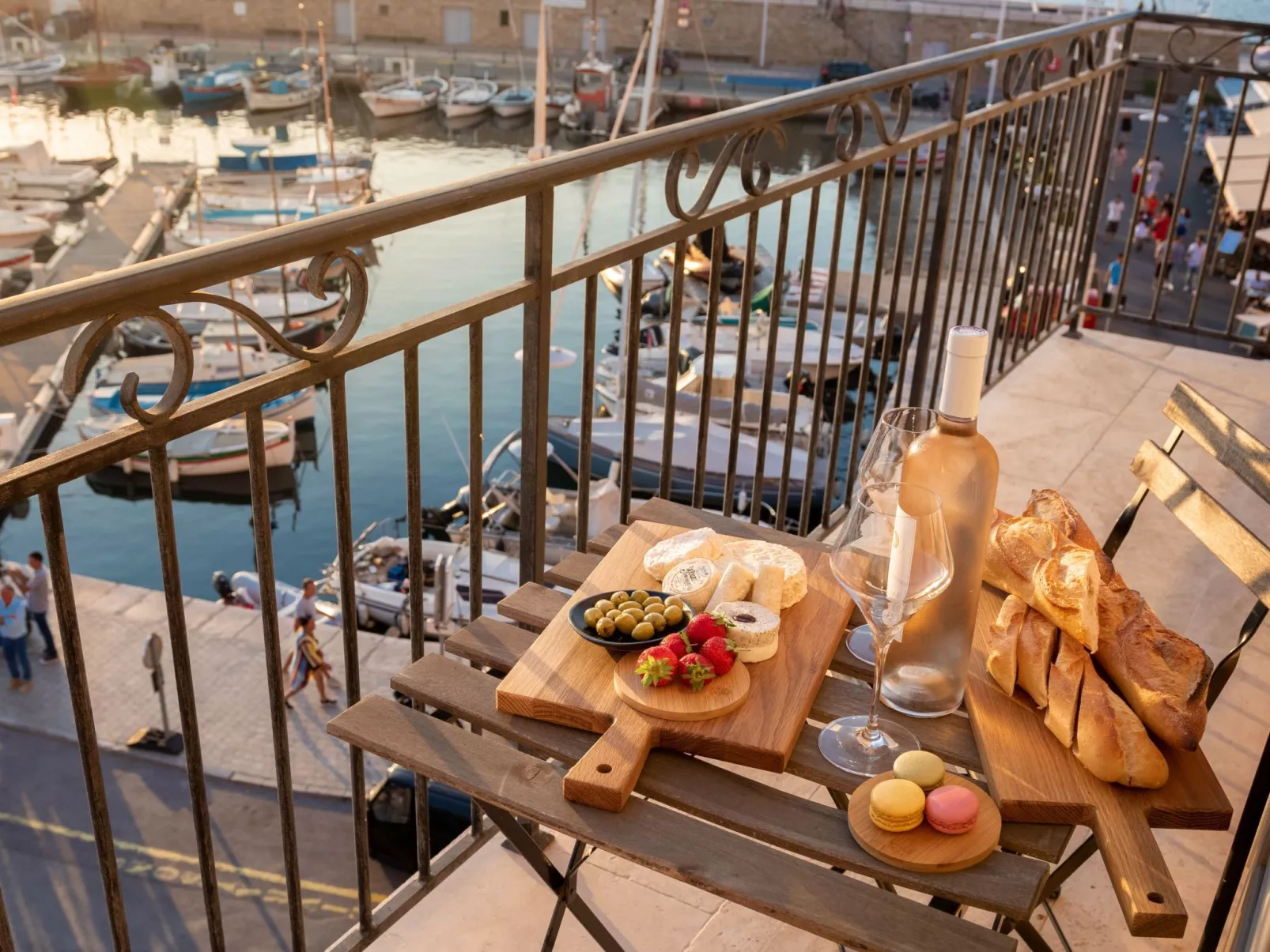 Wunderschöne Wohnung mit Balkon am Hafen