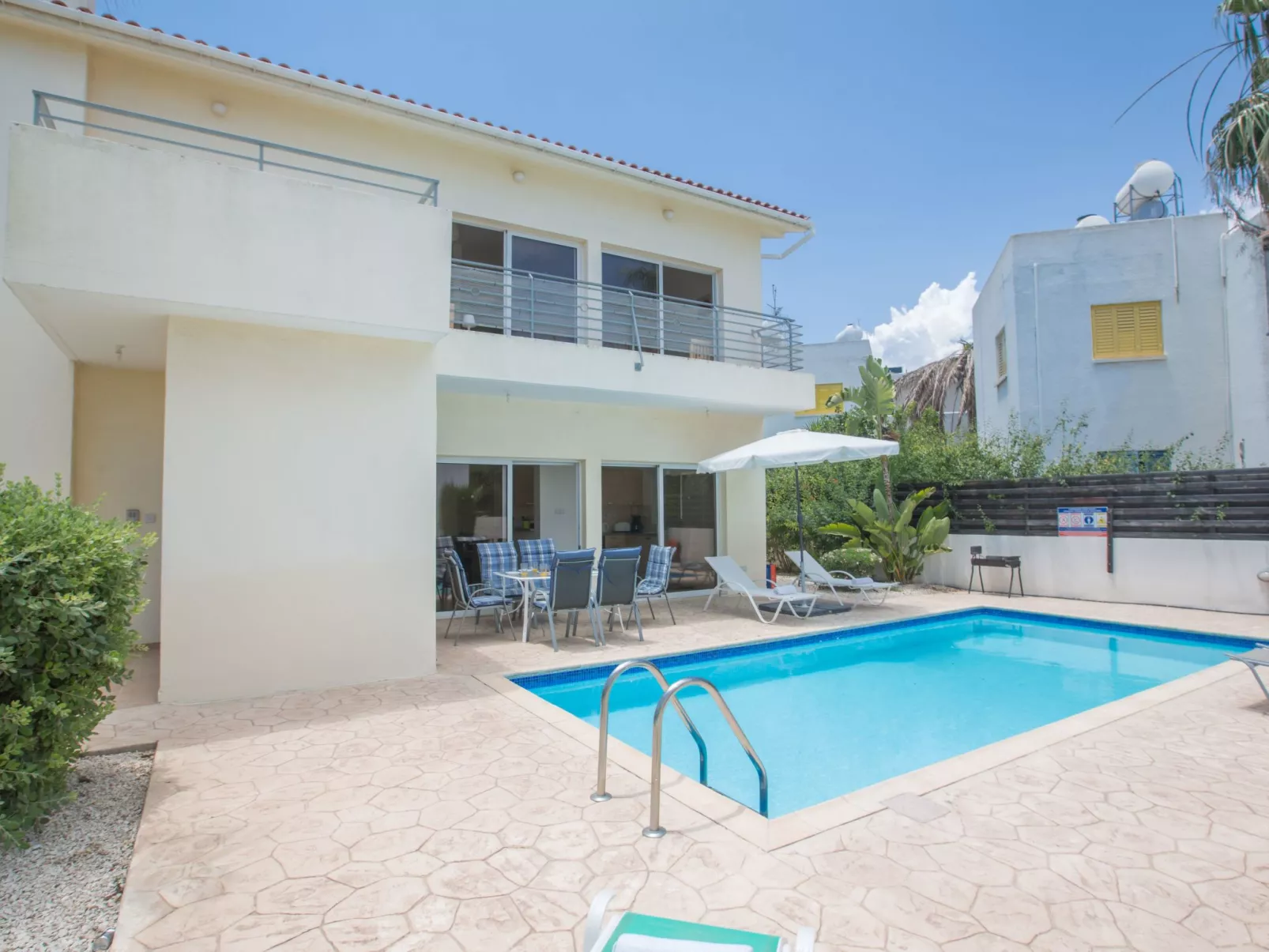 Wunderschöne Ferienvilla in Strandnähe