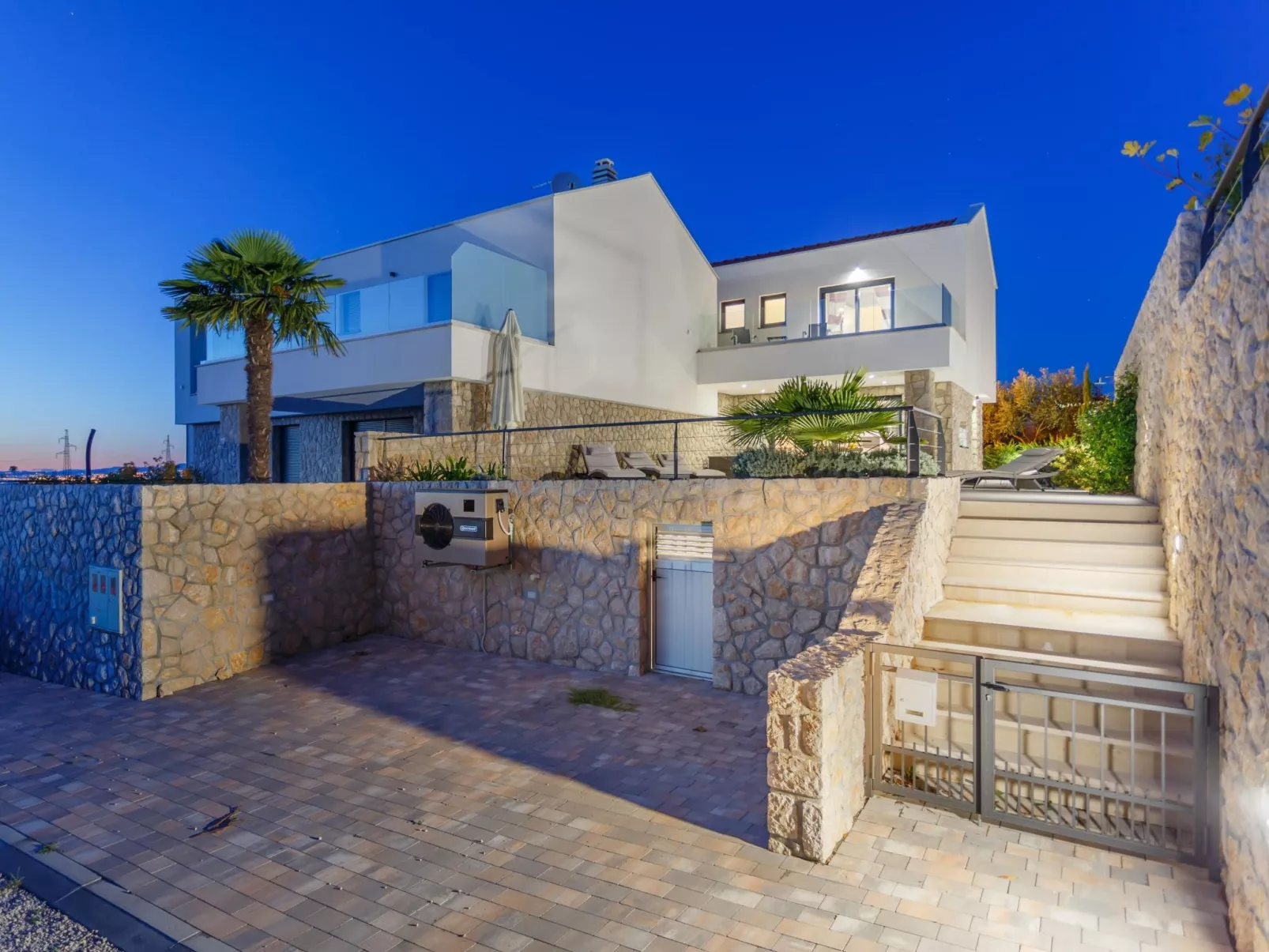 Villa "Maria" mit Garten, Grill und Terrasse