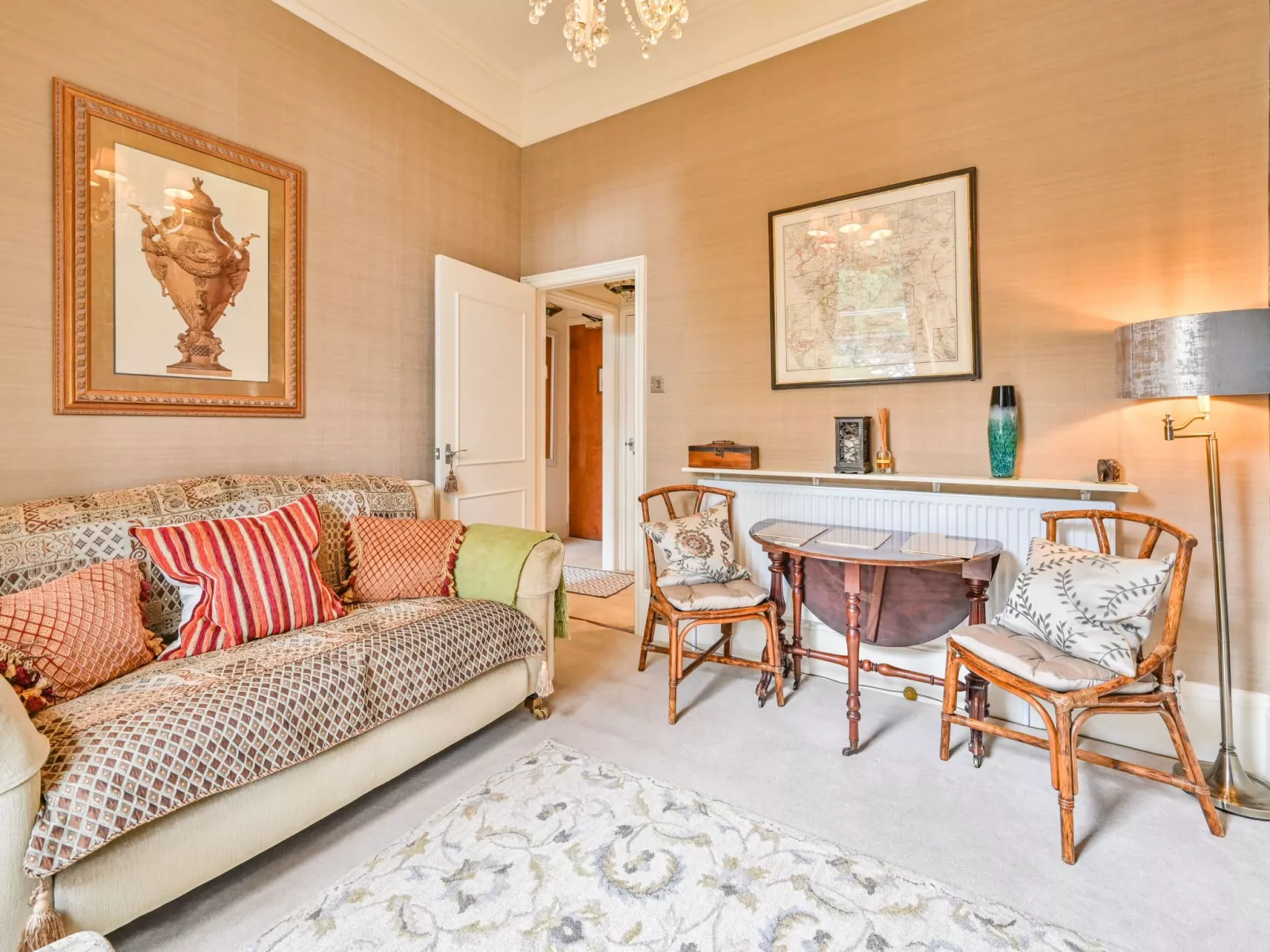 Wohnung in viktorianischer Villa mit Gartenblick