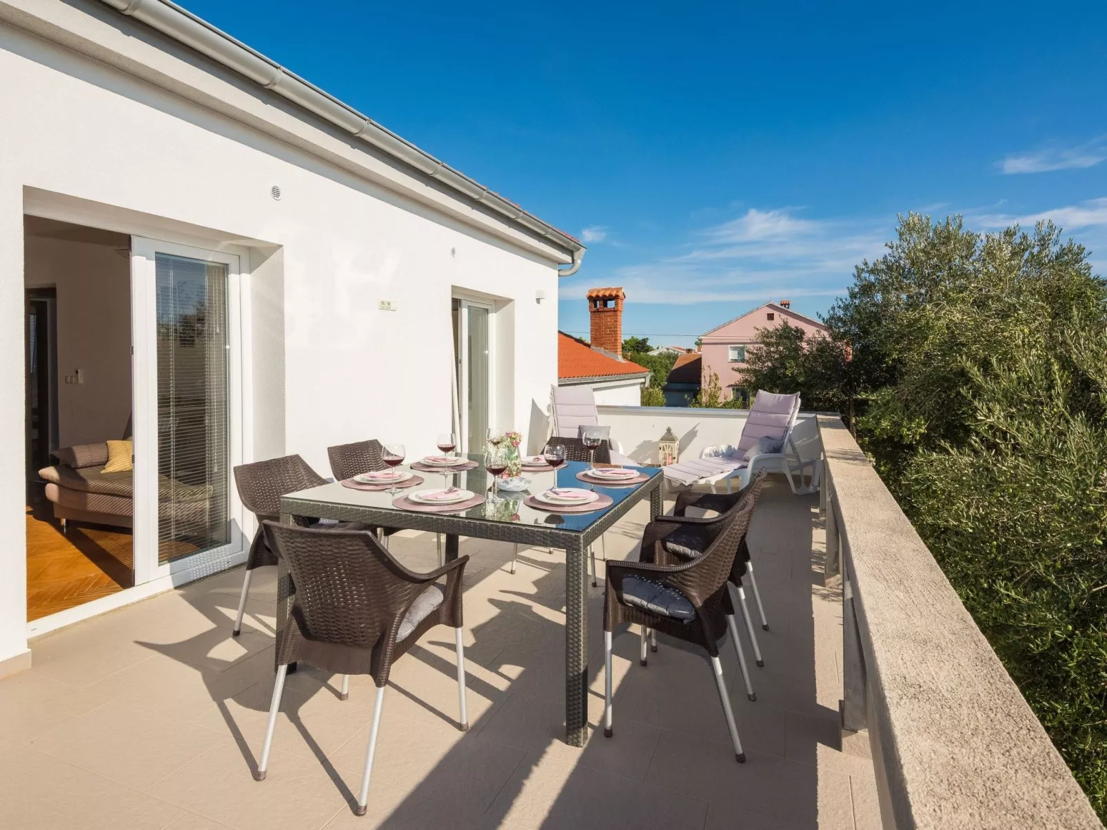 Apartment Radovic Nives