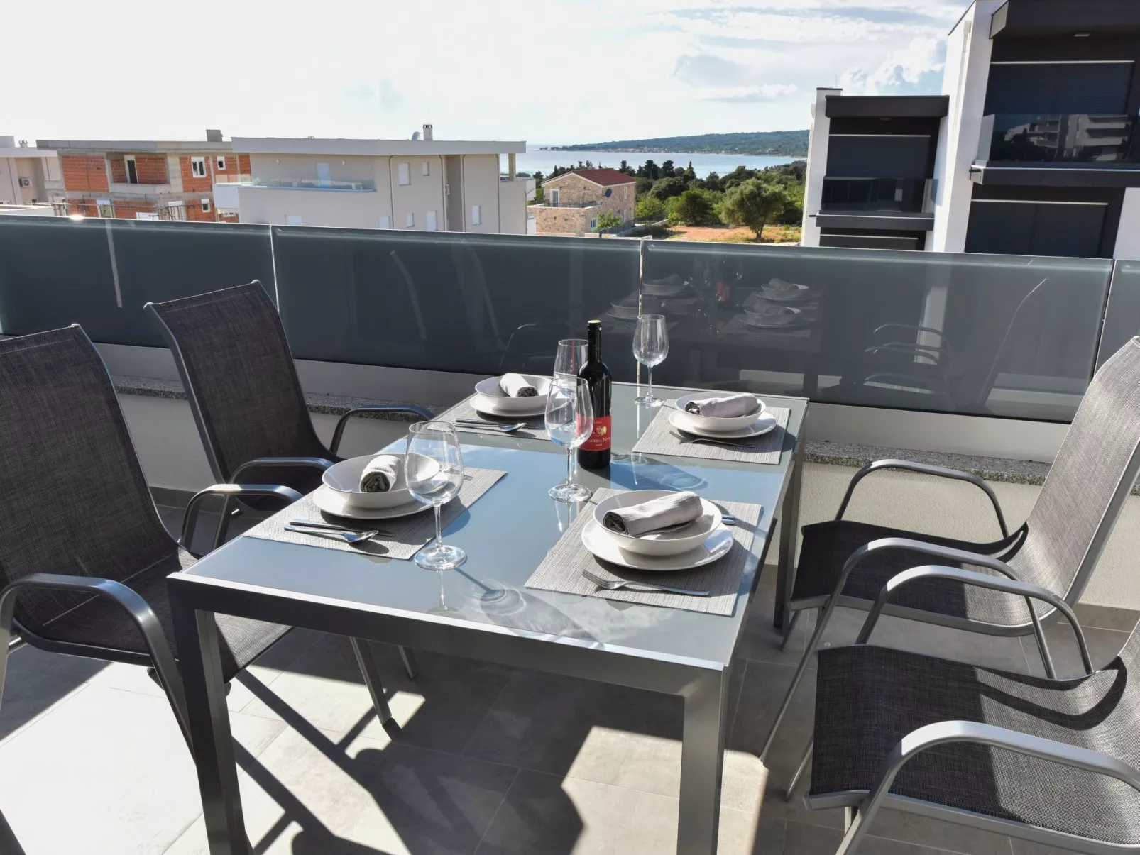 Deluxe Drei-Zimmer-Wohnung mit Terrasse - Mare