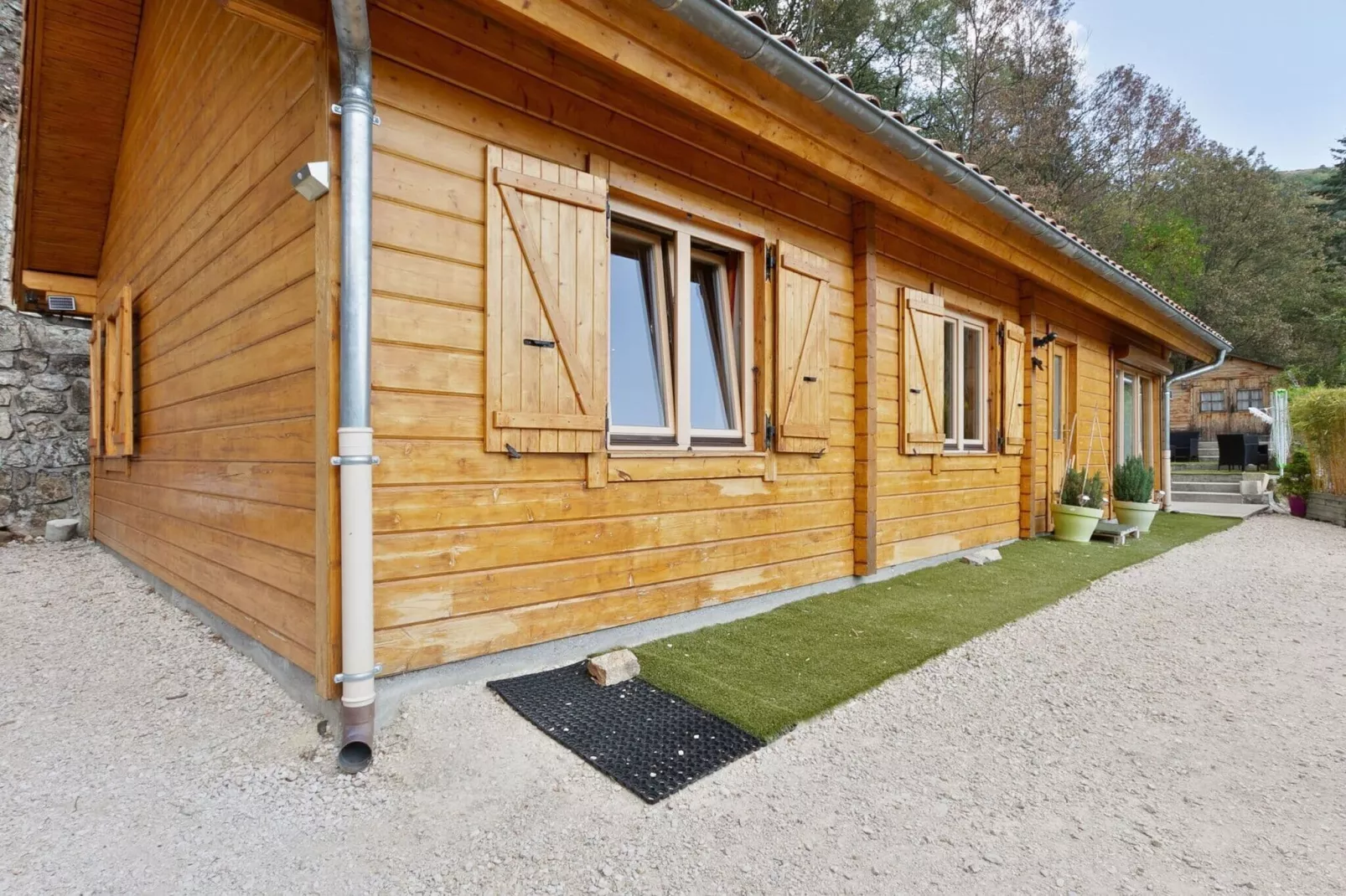 Chalet - Cheylard-Exterior summer