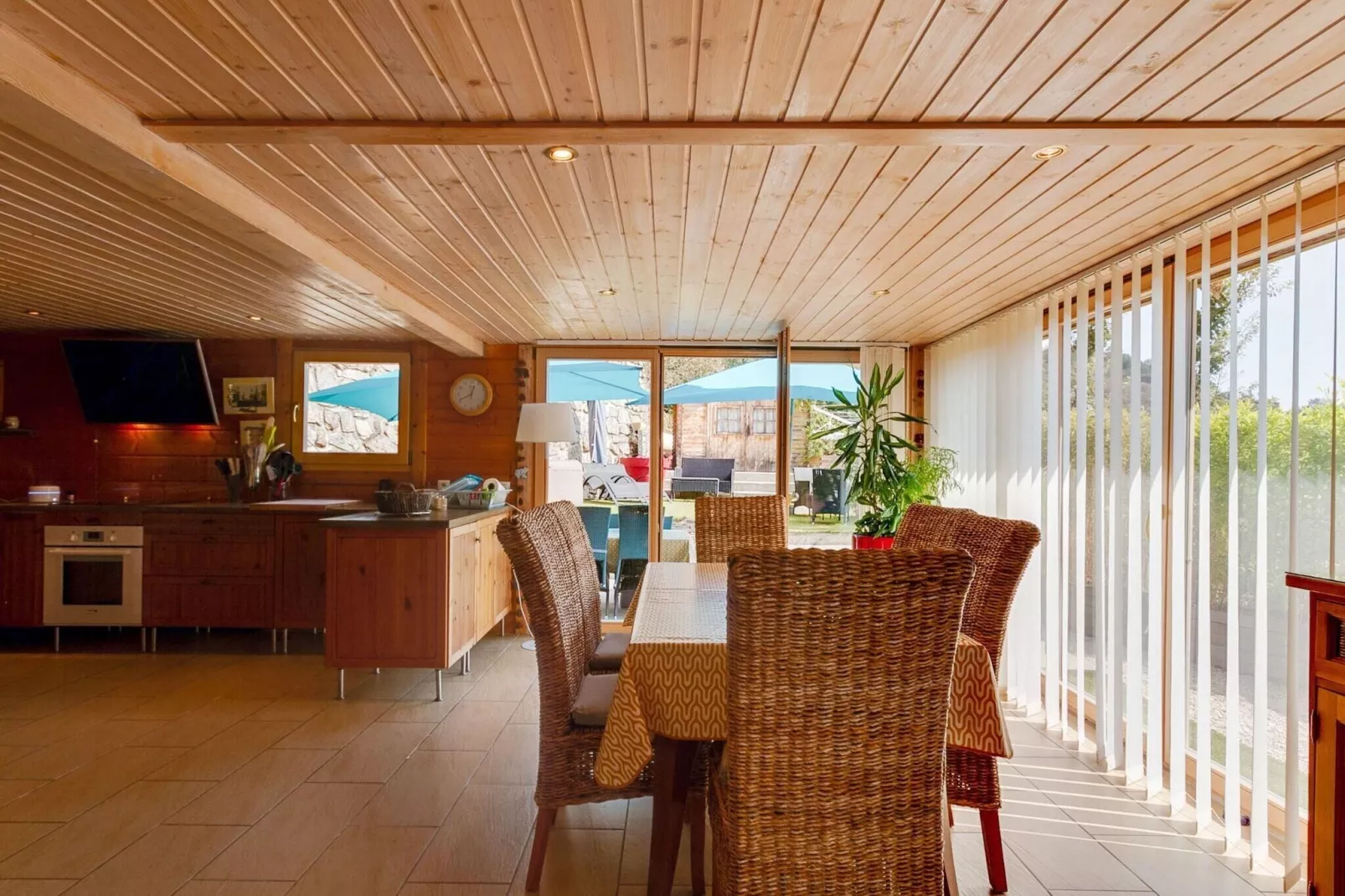 Chalet - Cheylard-Dining room