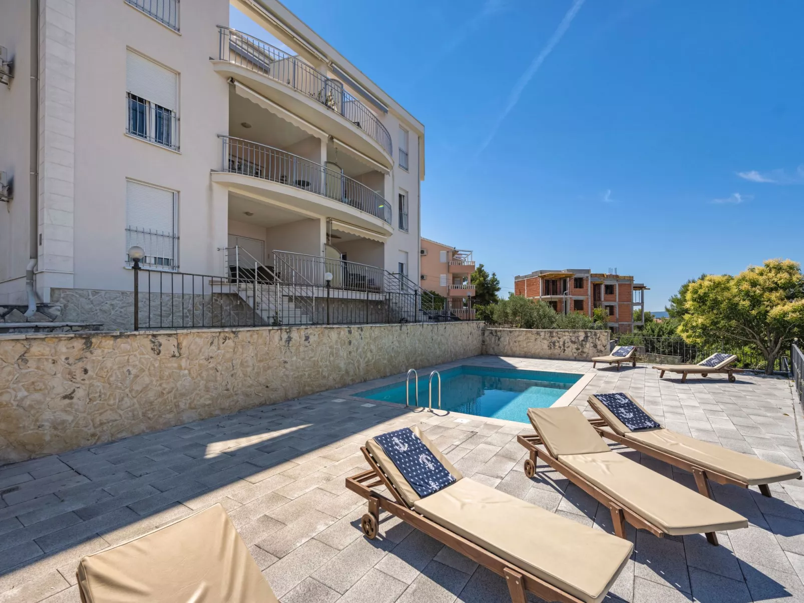 Meerblick-Apartment mit Pool Ciovo Breeze