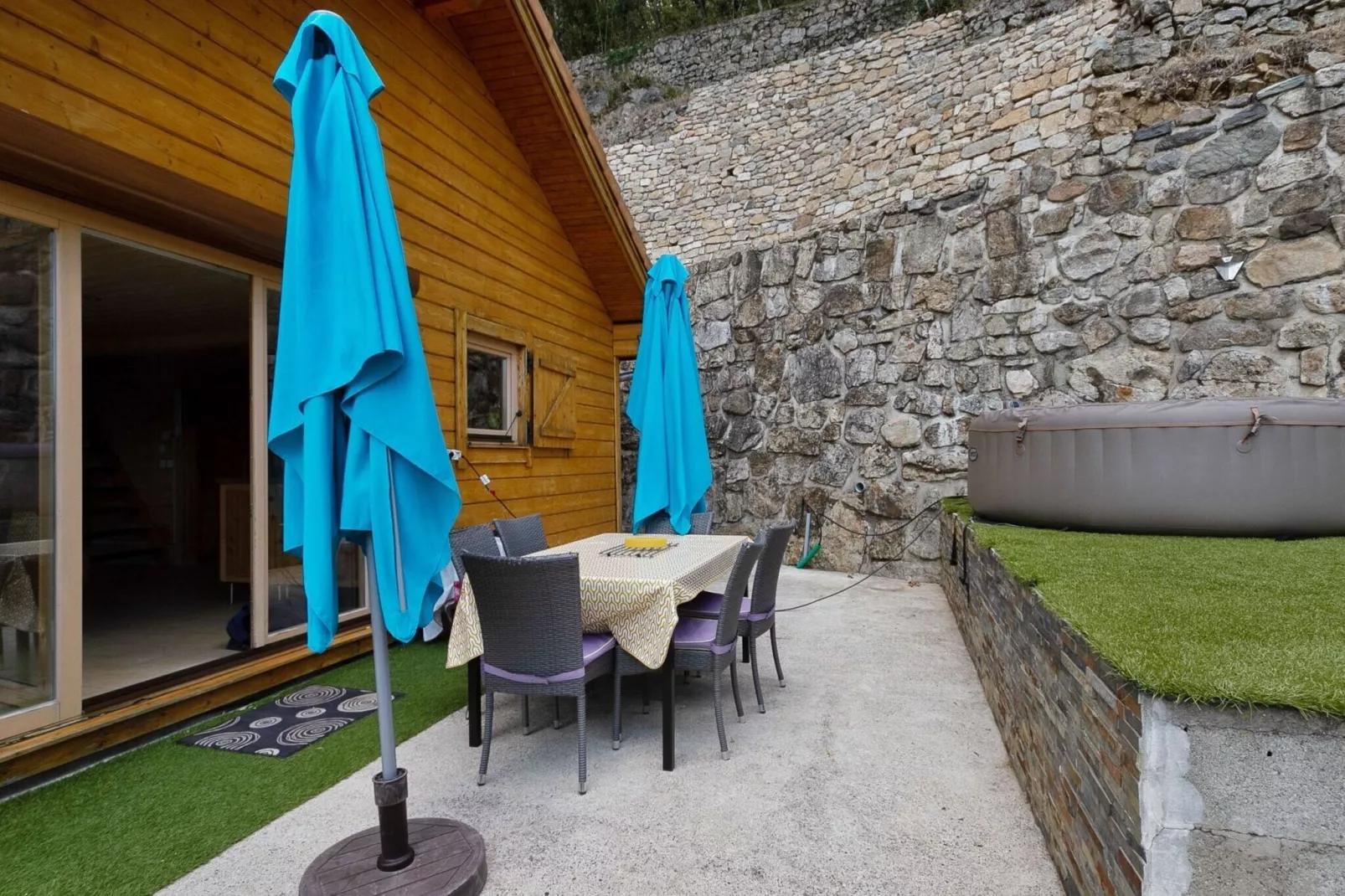 Chalet - Cheylard-Terrace balcony