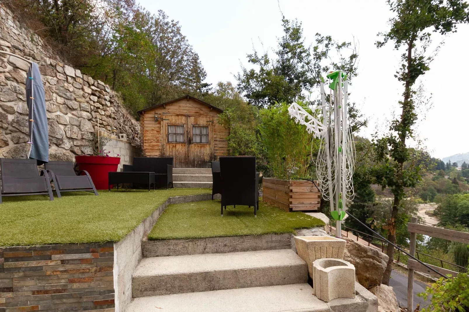Chalet - Cheylard-Gardens summer