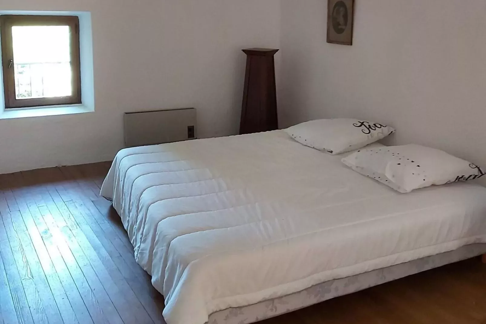 GITE FOUQUE LABAQUERE-Schlafzimmer