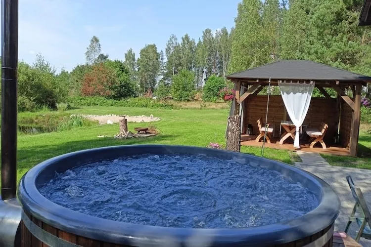 Domek wakacyjny DELUXE dla max 12 osób w Bałachach