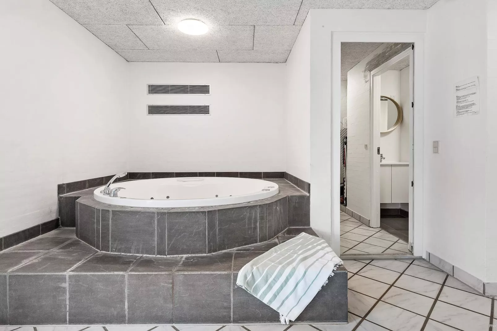 Seaside Retreat with Pool - By Traum Ferienwohnungen-Spa