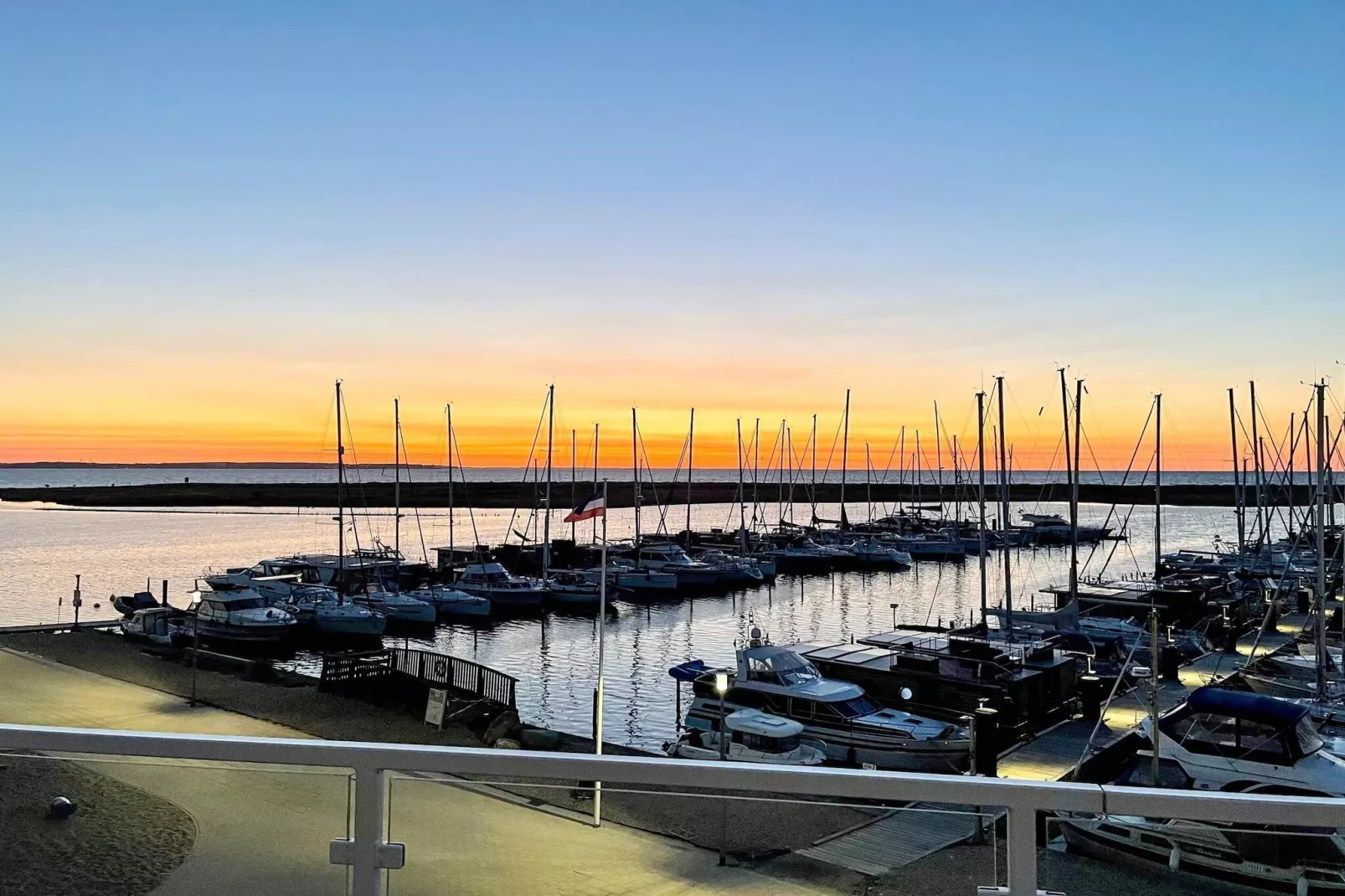 Appartement avec vue panoramique sur la marina-Vue sur l'eau
