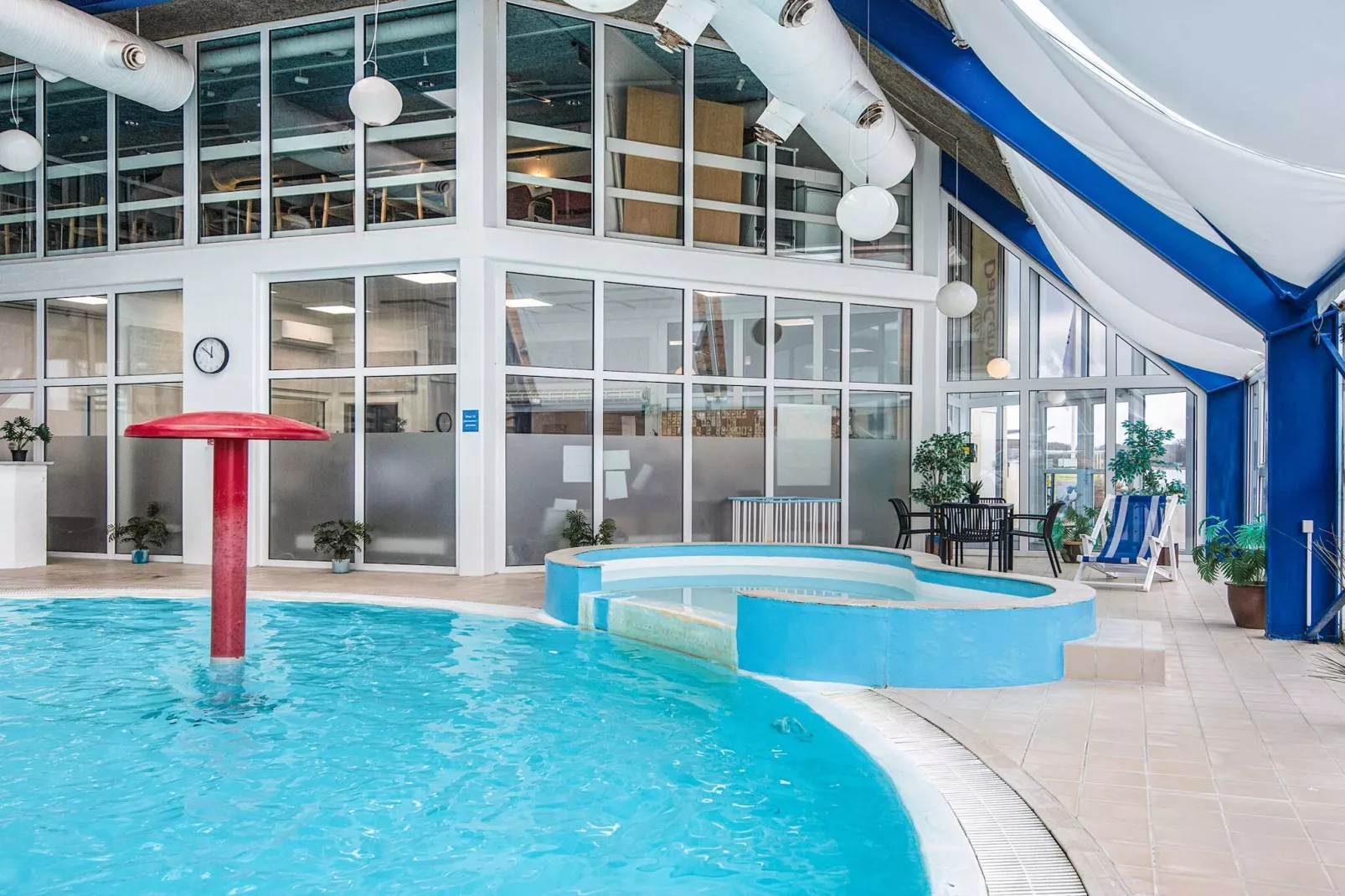 1 room w/seaview-Swimming pool