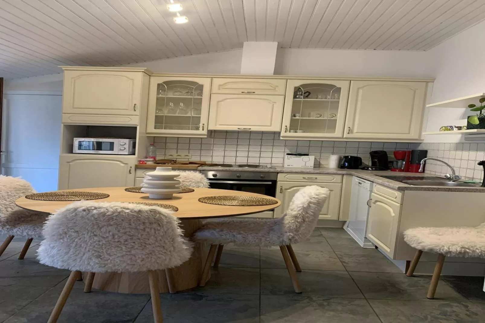 Chantegrillet-Kitchen