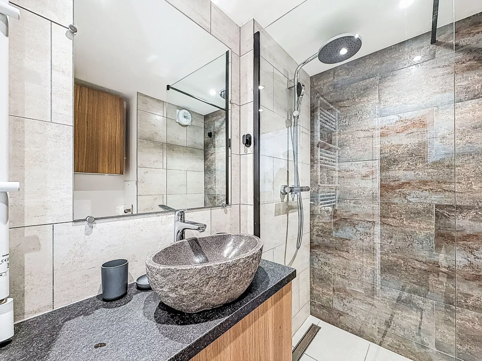 Les Genepis (Val Claret) - Drinnen