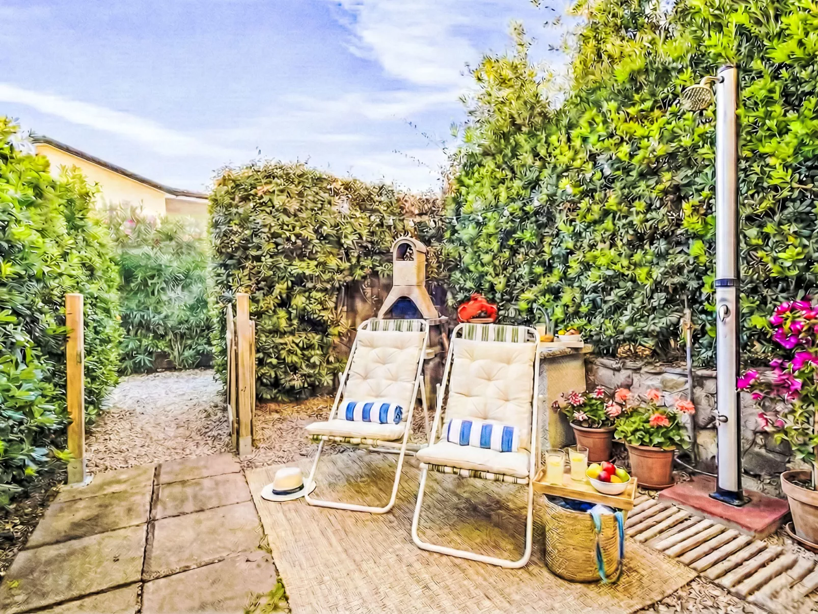 Happy Island-Outside